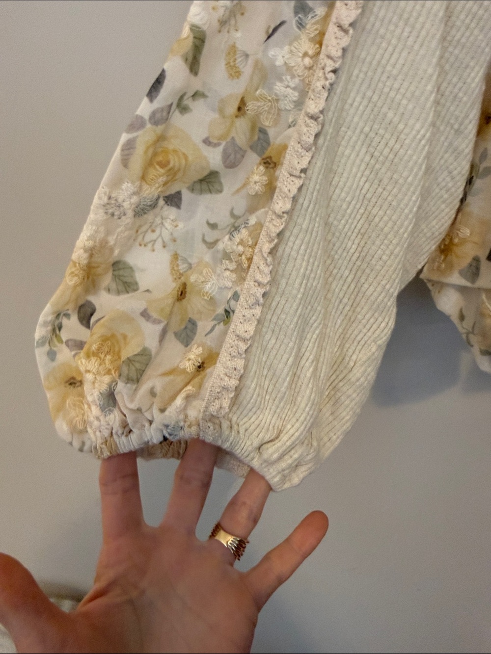 POL Floral Peasant Blouse in Cream and Yellow - Picture 7 of 16